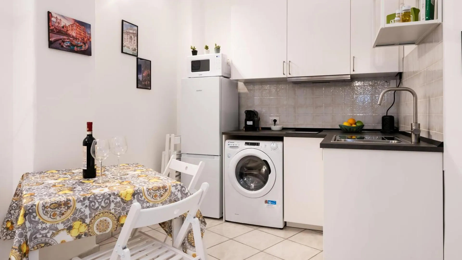 La Dolce Vita Apartment - Metro Jonio Rome